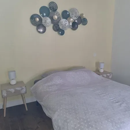 Jolie Petite Maison Dans Village Fortifie