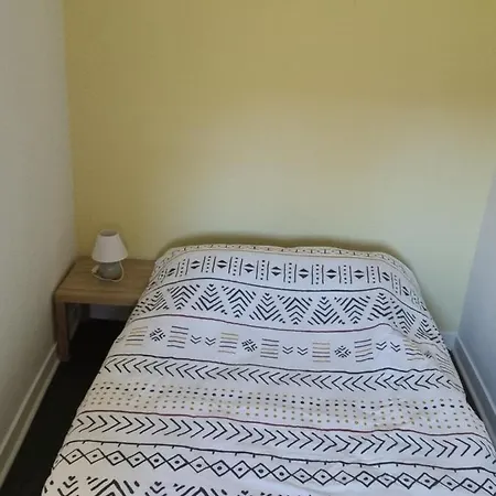 Jolie Petite Maison Dans Village Fortifie