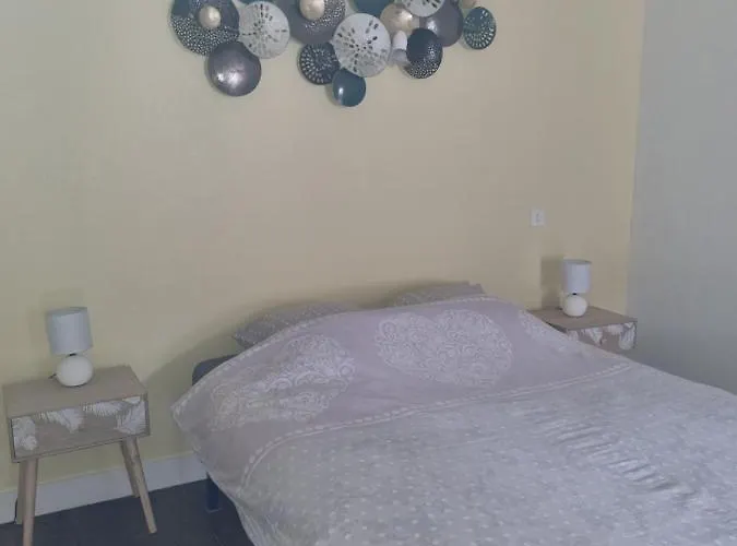 Jolie Petite Maison Dans Village Fortifie